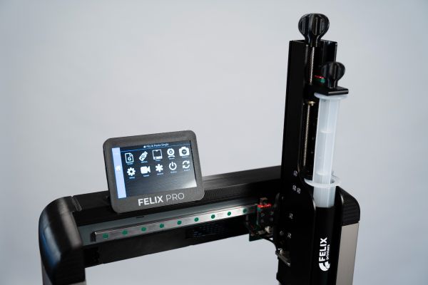 The FELIX SINGLE Food 3D Printer showing the LCD Display panel