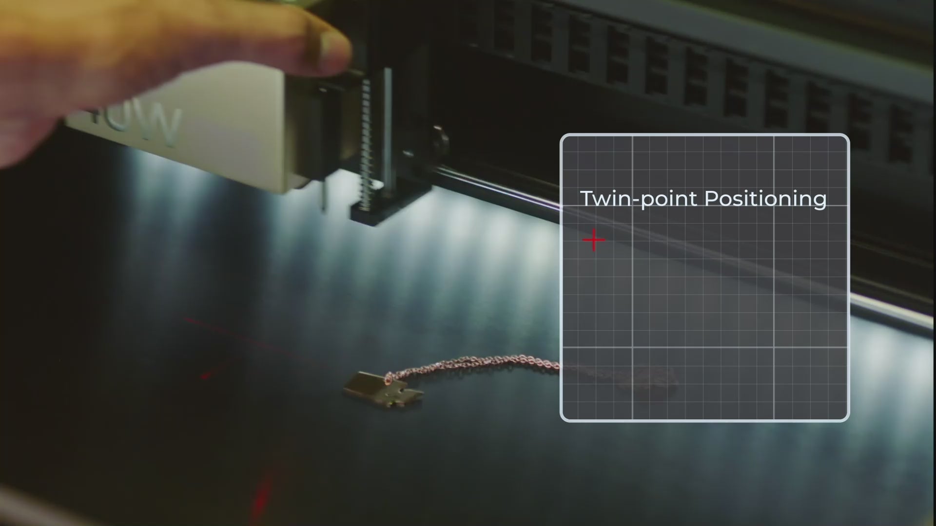 A video showing the Twin-point positioning of the 40W Laser in the xTool S1 Laser Engraver.